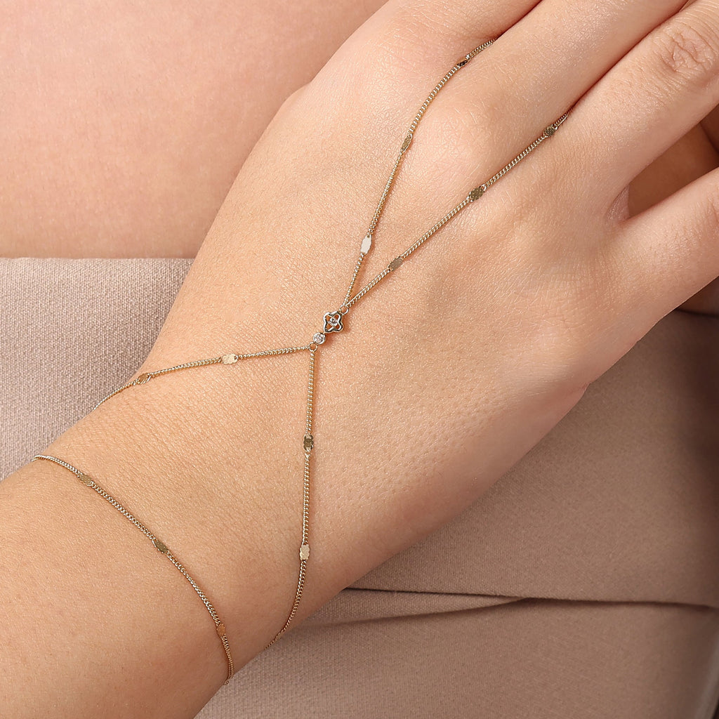 Alia Clover Layered Hand Chain